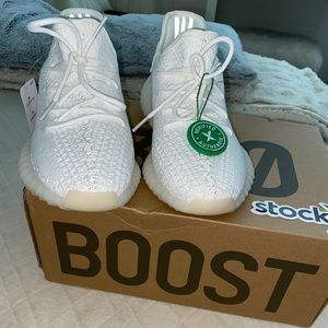 Yezzy boost 350 V2 cream white